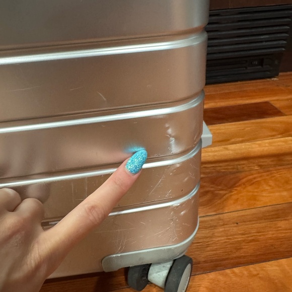 Silver Away Suitcase - The Carry-On: Aluminum Edition - Picture 4 of 11